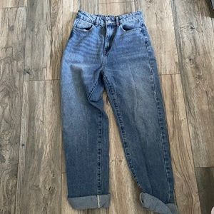 Women’s ultra high waisted jeans